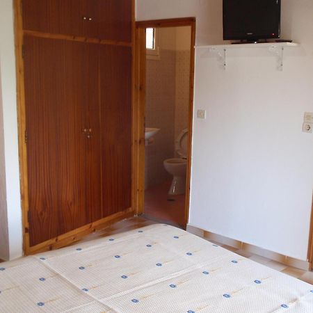 Korina Studios Paleokastritsa Luaran gambar