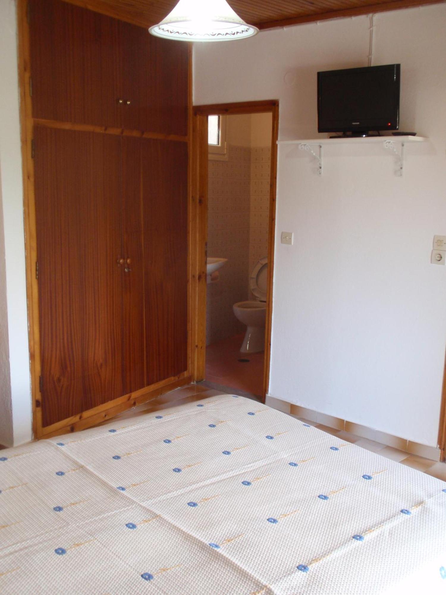 Korina Studios Paleokastritsa Luaran gambar