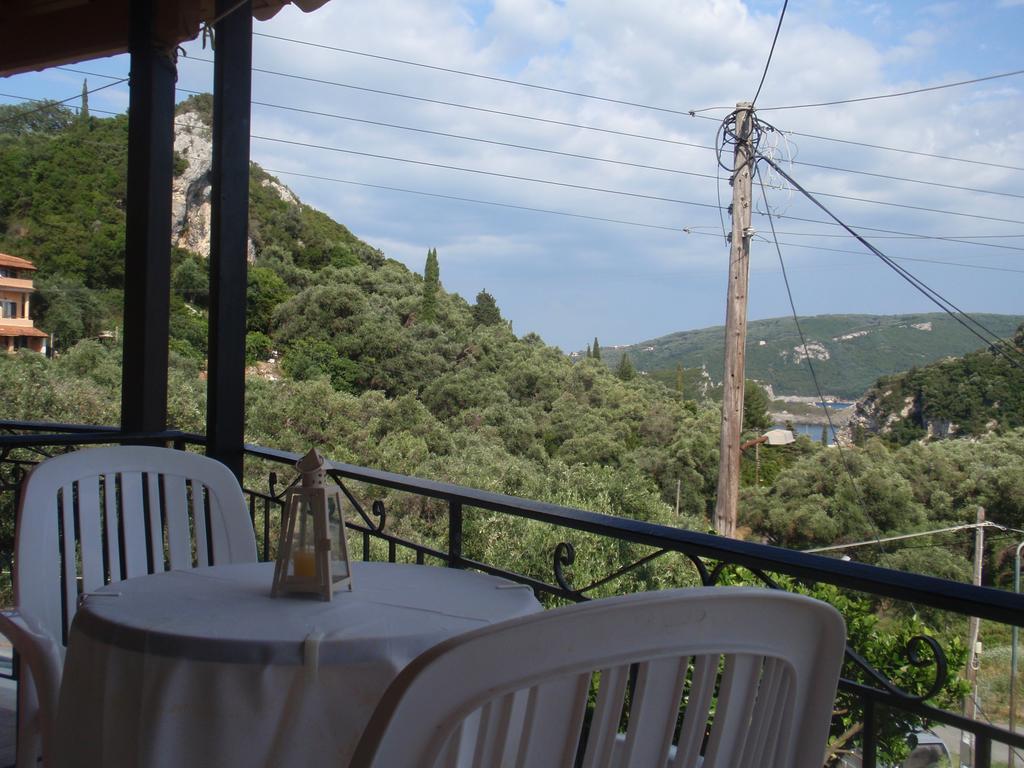 Korina Studios Paleokastritsa Luaran gambar