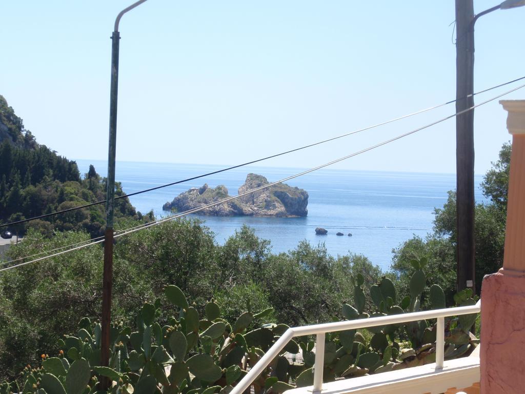 Korina Studios Paleokastritsa Luaran gambar